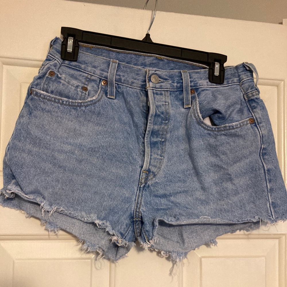 511 Levi Shorts SZ 28-fit like 27